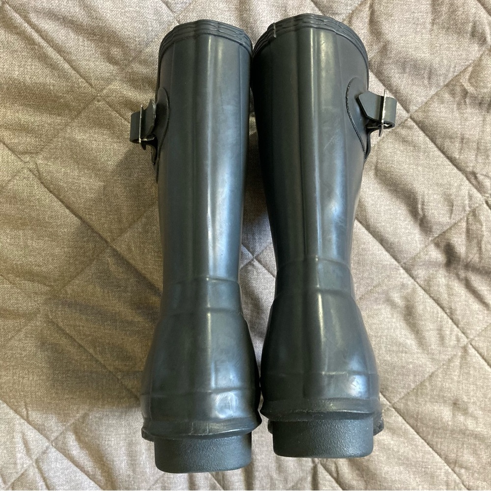 Hunter Black Mid-Calf Rain Boots - Picture 4 of 10